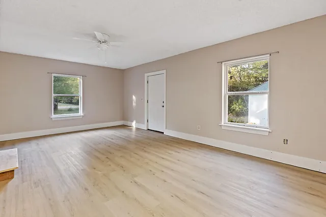 $289,900 | 6 Alder Lane, Belgrade, ME 04917