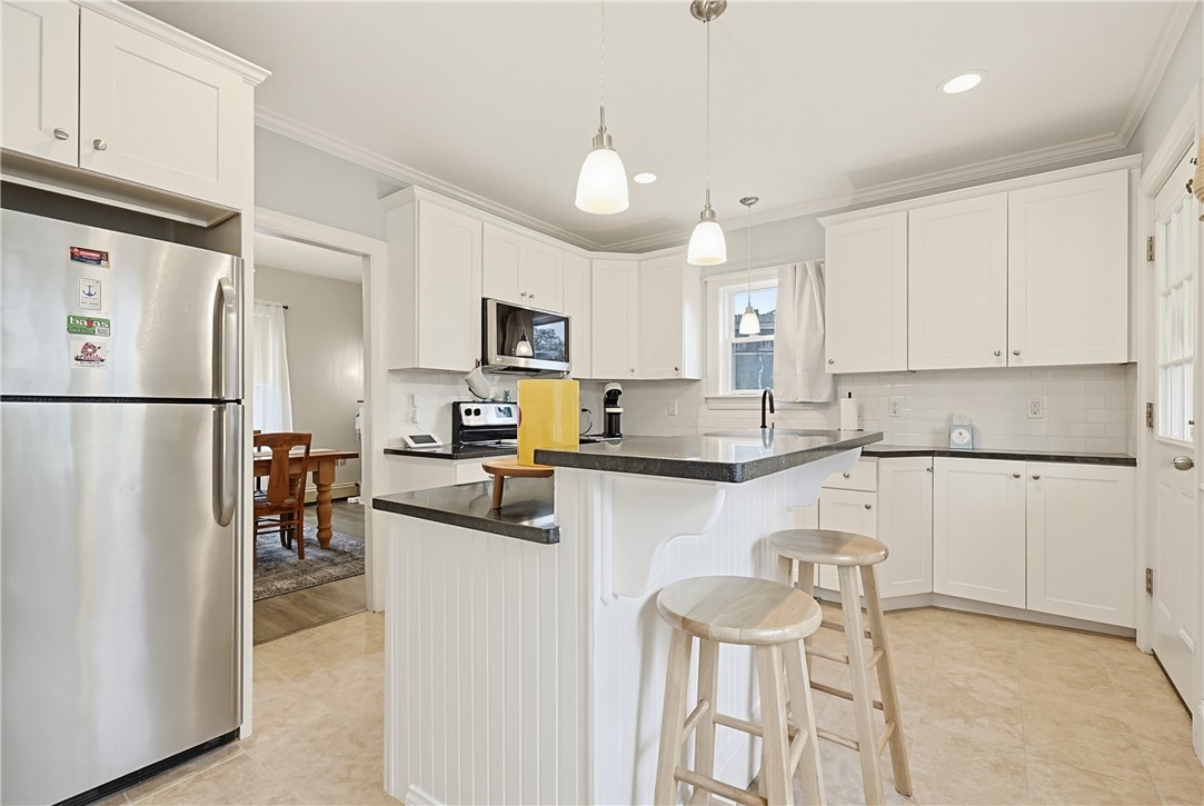 640 South Main Street Woonsocket, RI 02895 - Photo 11 of 28
