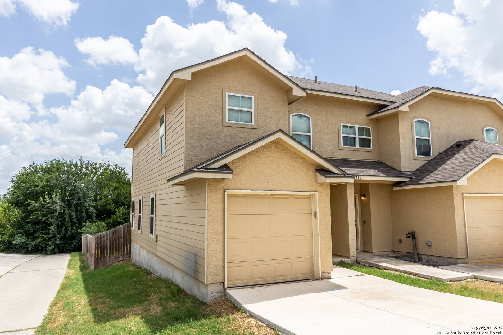 7314 Colina Way, Unit 1 Converse, TX 78109 - Photo 3 of 27