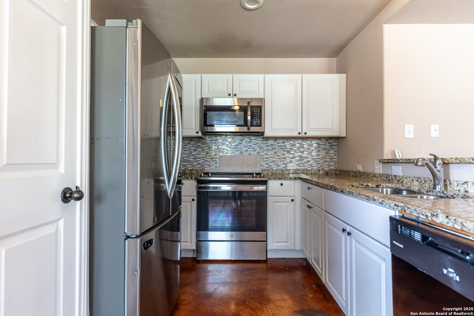 7314 Colina Way, Unit 1 Converse, TX 78109 - Photo 10 of 27