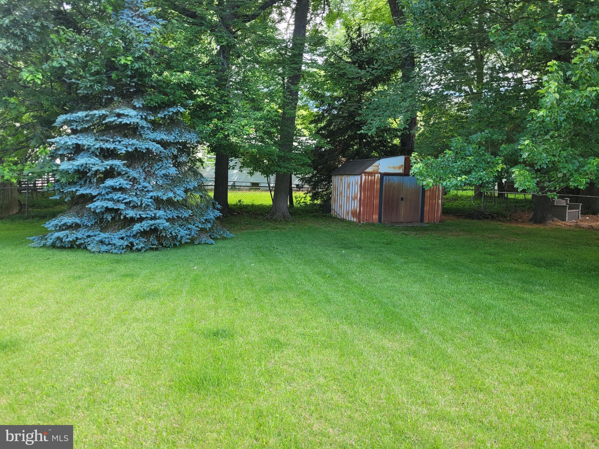 509 Tapawingo Road Southwest Vienna, VA 22180 - Photo 4 of 5 Back Yard