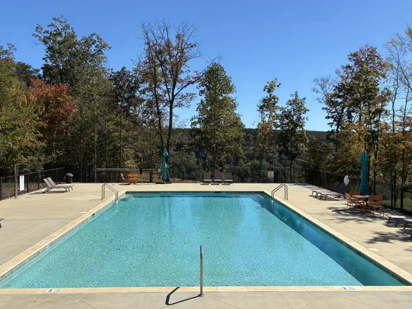 $950,000 | 3590 Crockett Pointe, Unit JF307, Jasper, TN 37347