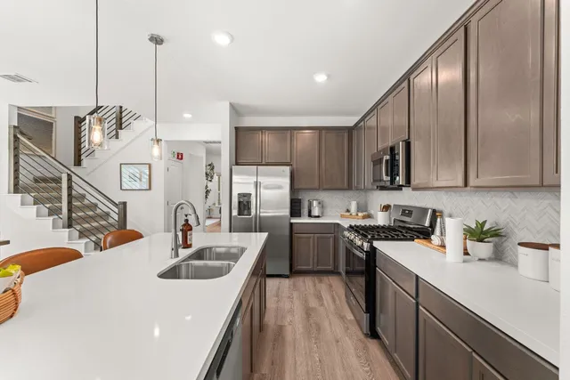 $434,900 | 6512 Velvet Leaf Lane, Buda, TX 78610