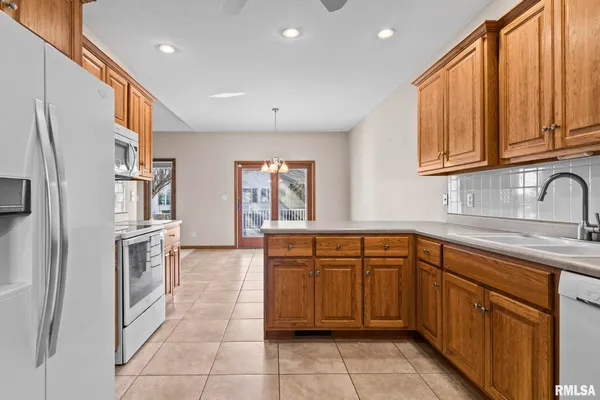 $380,000 | 3500 Sandwood Drive, Springfield, IL 62711