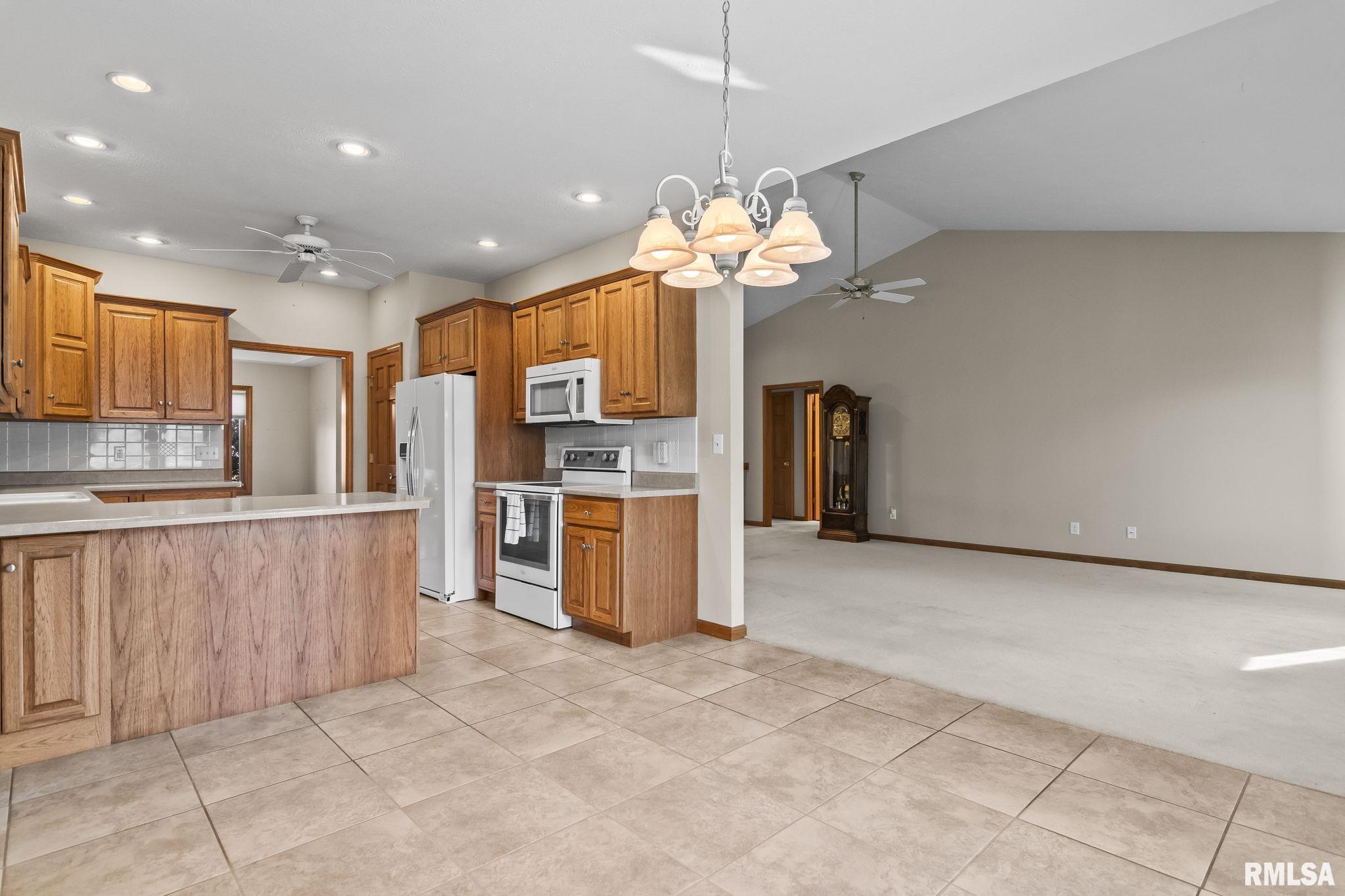 3500 Sandwood Drive Springfield, IL 62711 - Photo 16 of 38