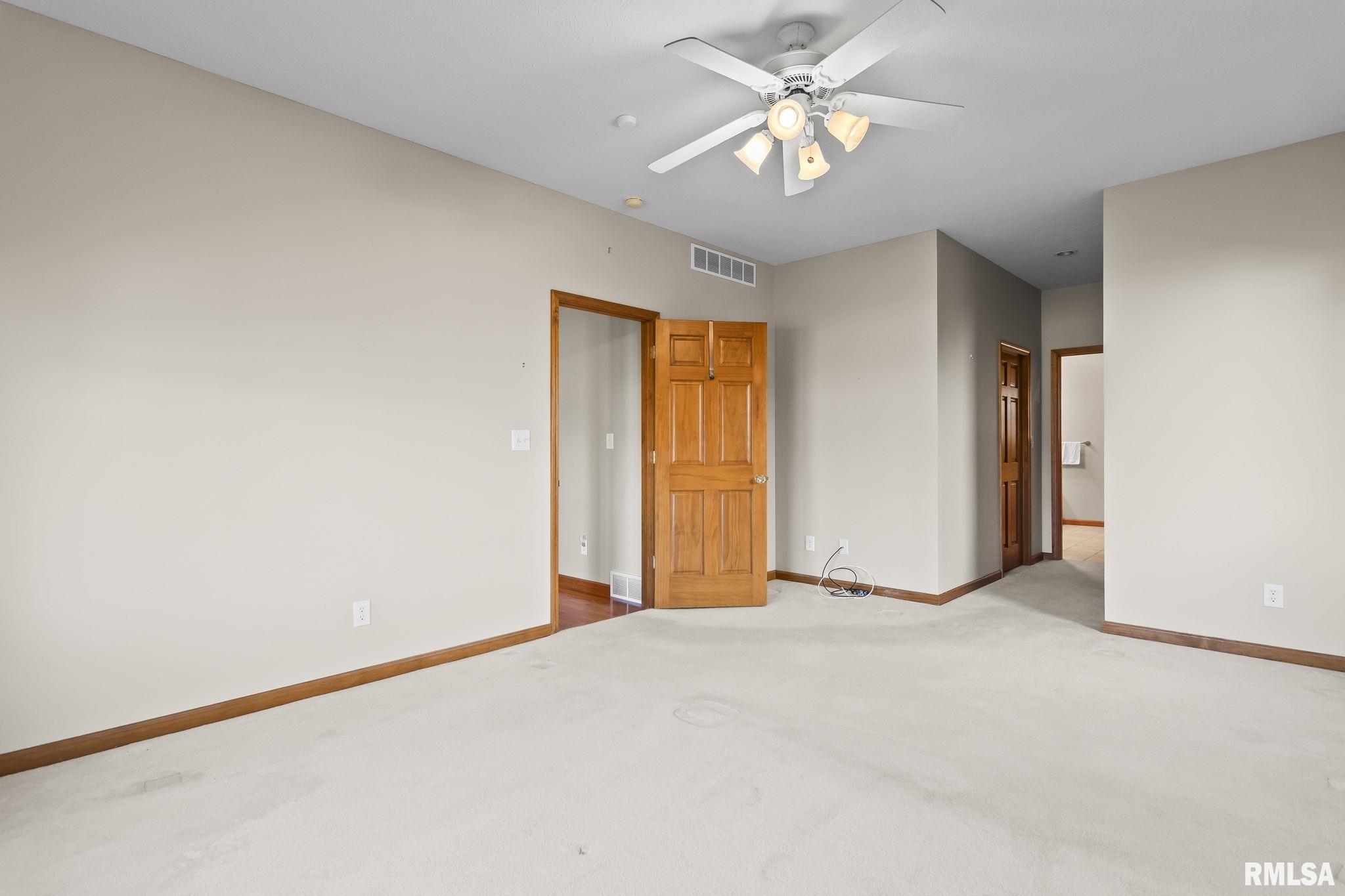 3500 Sandwood Drive Springfield, IL 62711 - Photo 19 of 38