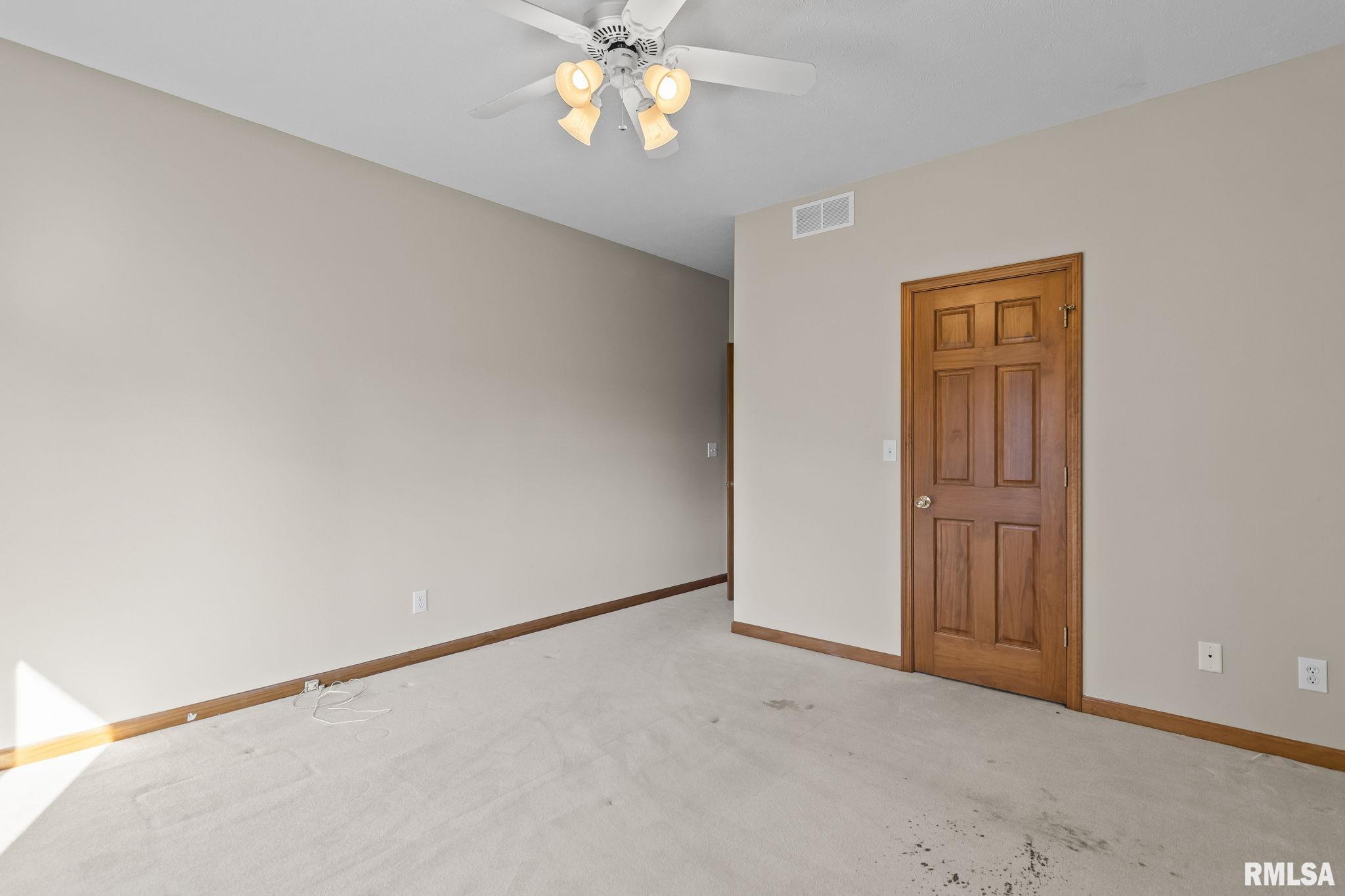 3500 Sandwood Drive Springfield, IL 62711 - Photo 20 of 38