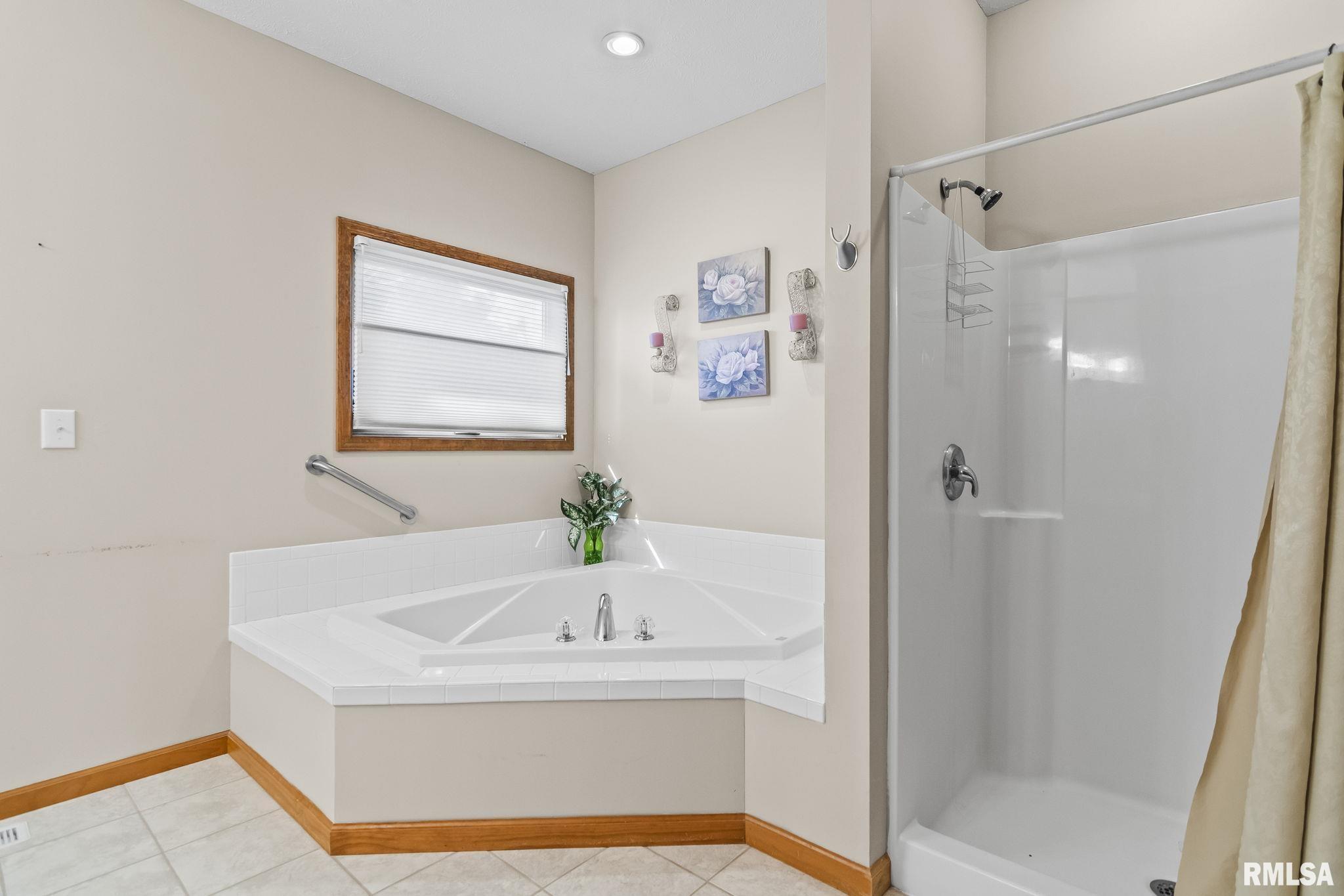 3500 Sandwood Drive Springfield, IL 62711 - Photo 25 of 38