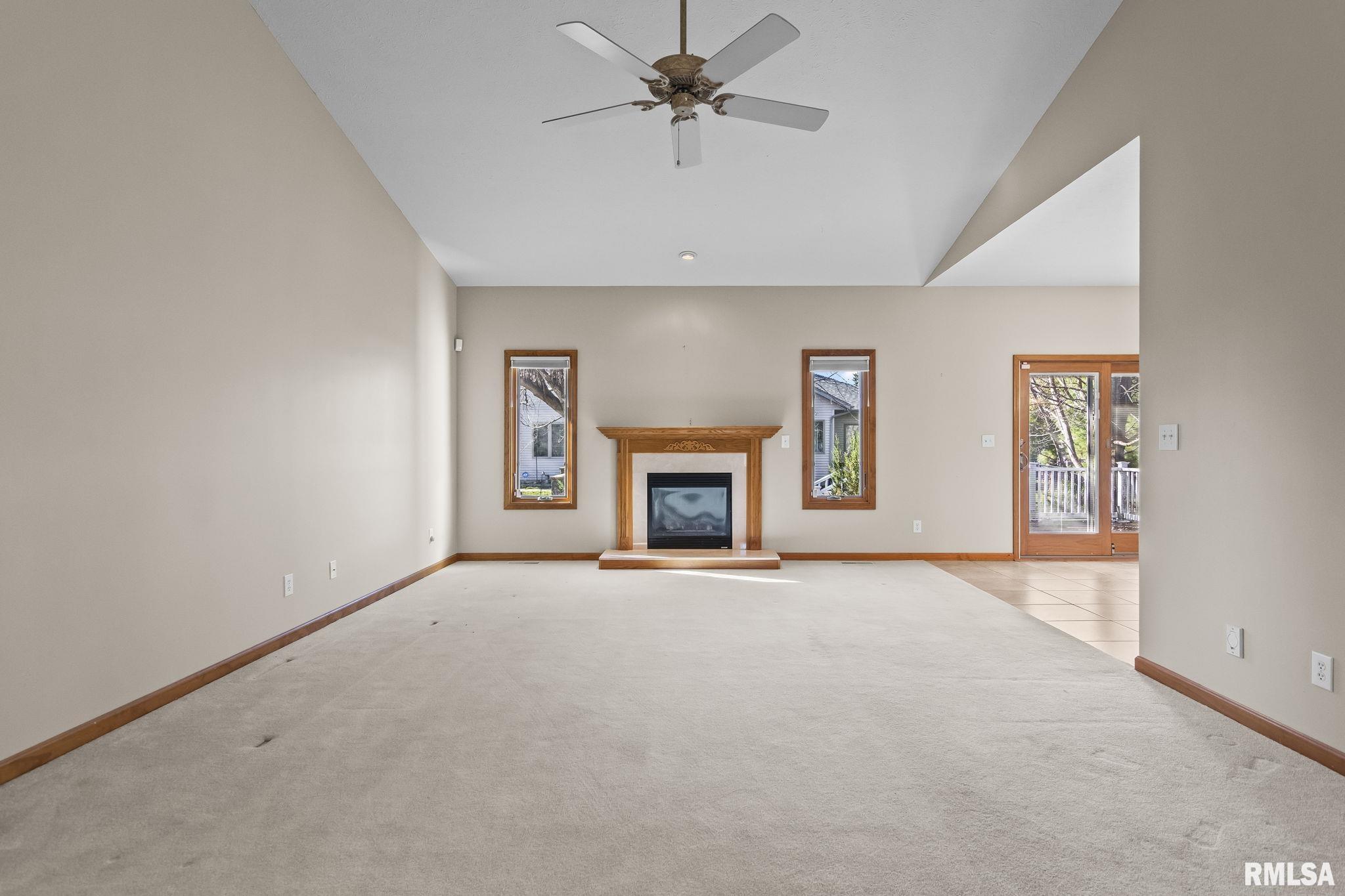 3500 Sandwood Drive Springfield, IL 62711 - Photo 9 of 38