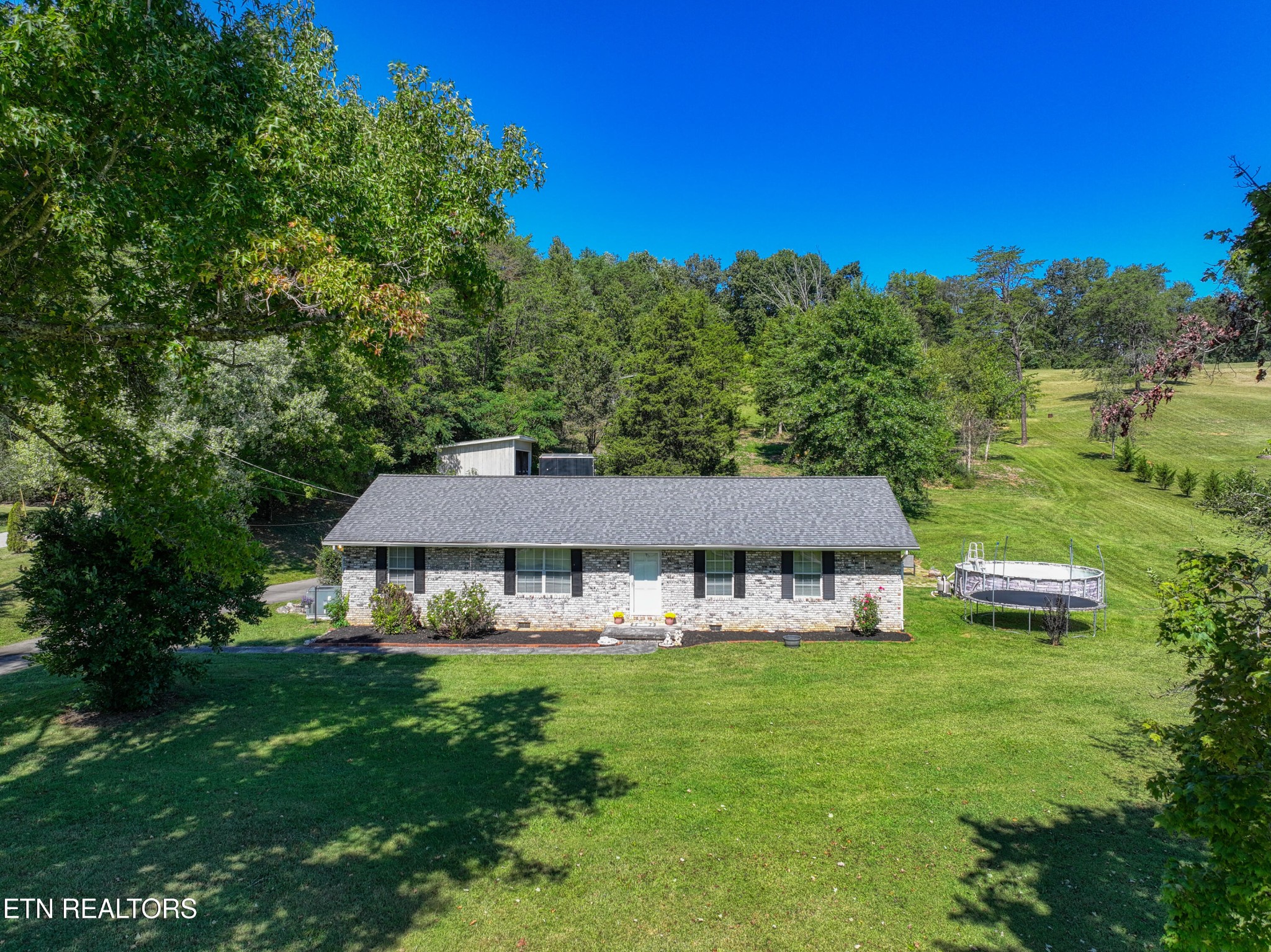 9307 Cameron Road Mascot, TN 37806 - Photo 34 of 35 Gallery Image 34