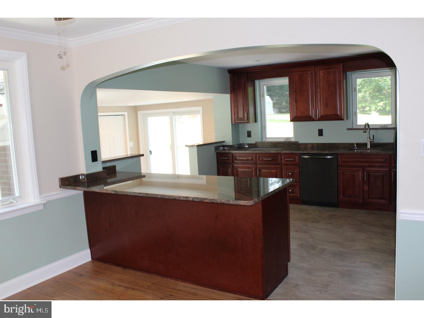 1630 Larkin Road Marcus Hook, PA 19061 - Photo 7 of 25 Gallery Image 7