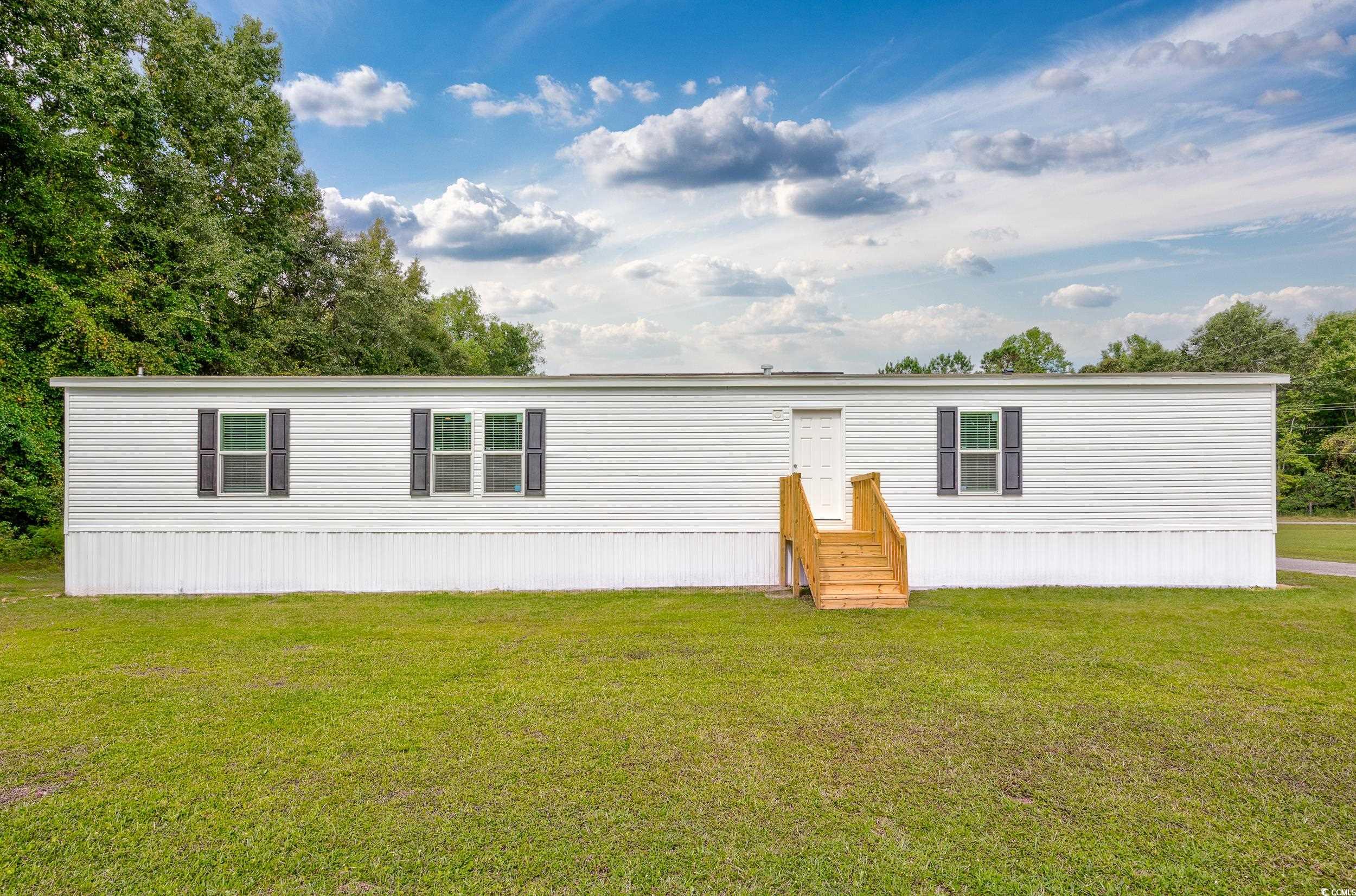 132 Lida Lane Loris, SC 29569 - Photo 2 of 26 Gallery Image 2