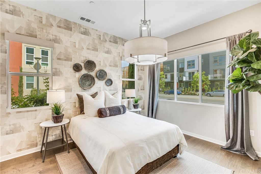 132 Citysquare Irvine, CA 92614 - Photo 11 of 60