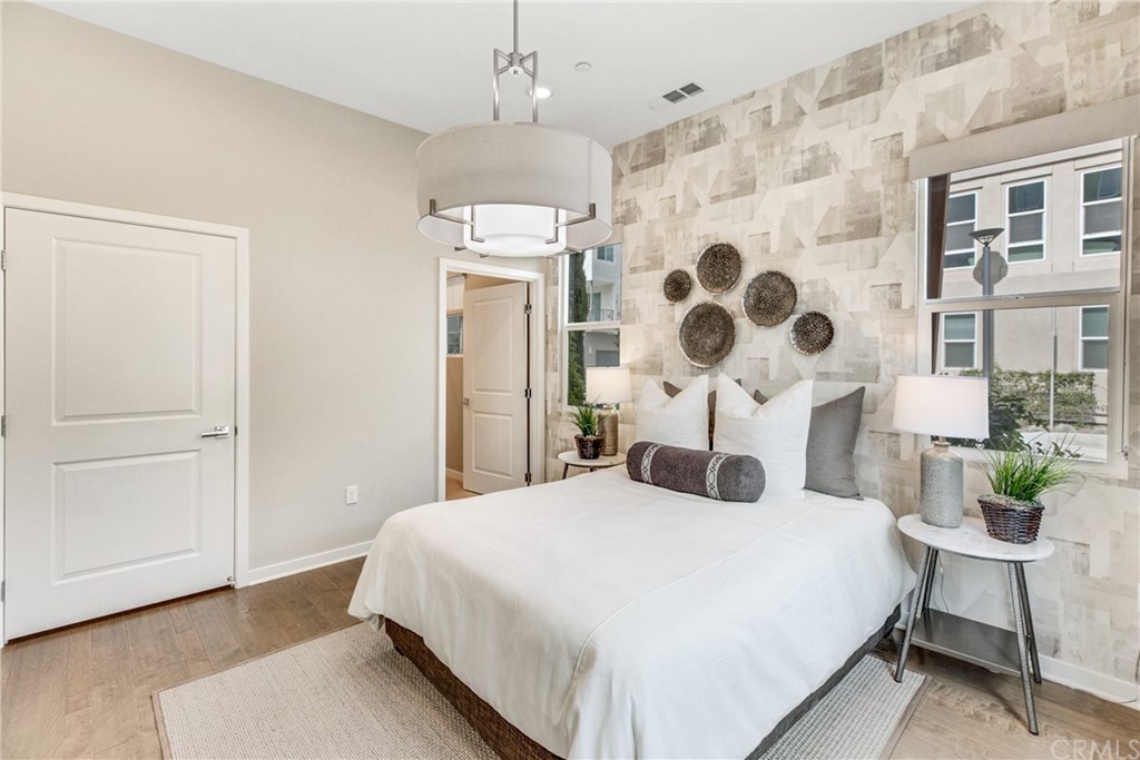 132 Citysquare Irvine, CA 92614 - Photo 12 of 60