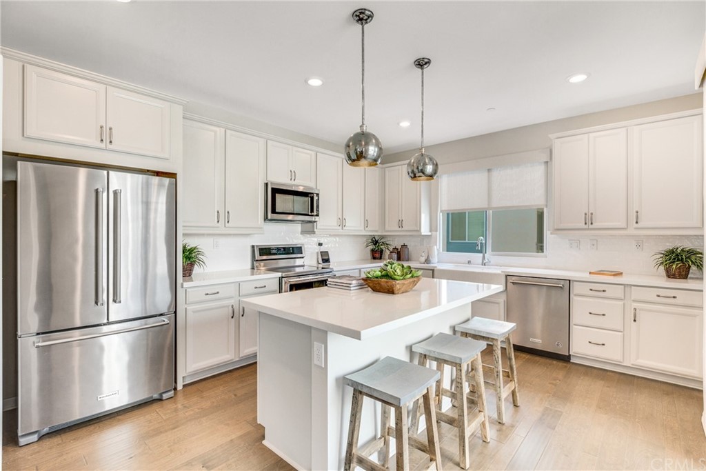 132 Citysquare Irvine, CA 92614 - Photo 15 of 60