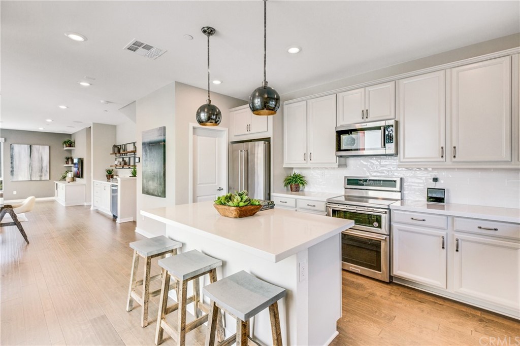 132 Citysquare Irvine, CA 92614 - Photo 21 of 60