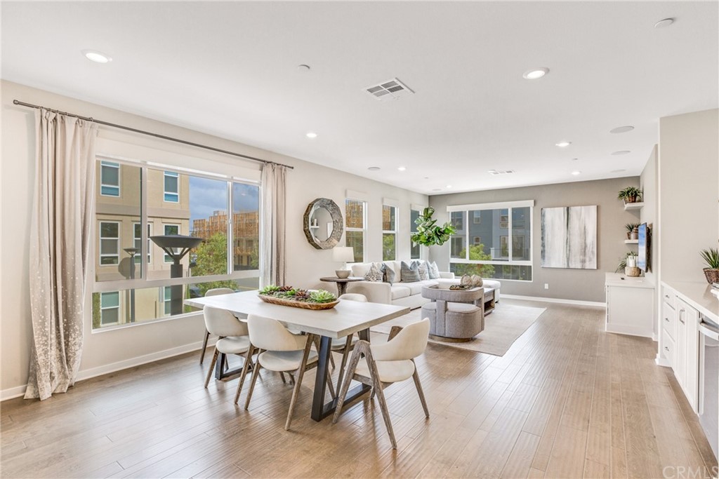 132 Citysquare Irvine, CA 92614 - Photo 23 of 60