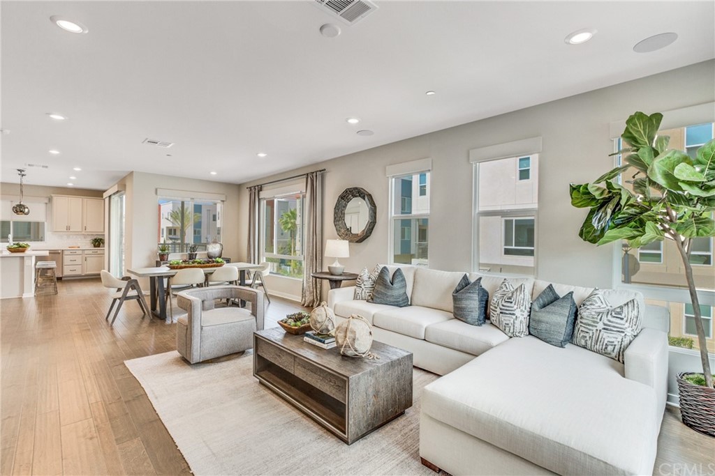 132 Citysquare Irvine, CA 92614 - Photo 32 of 60