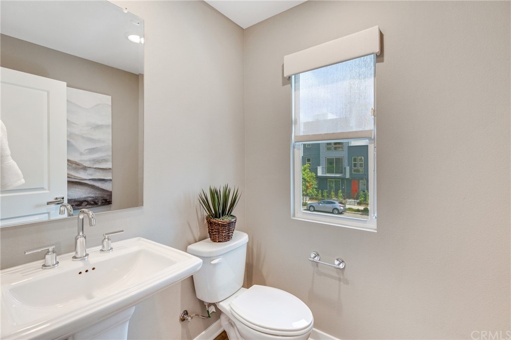 132 Citysquare Irvine, CA 92614 - Photo 35 of 60