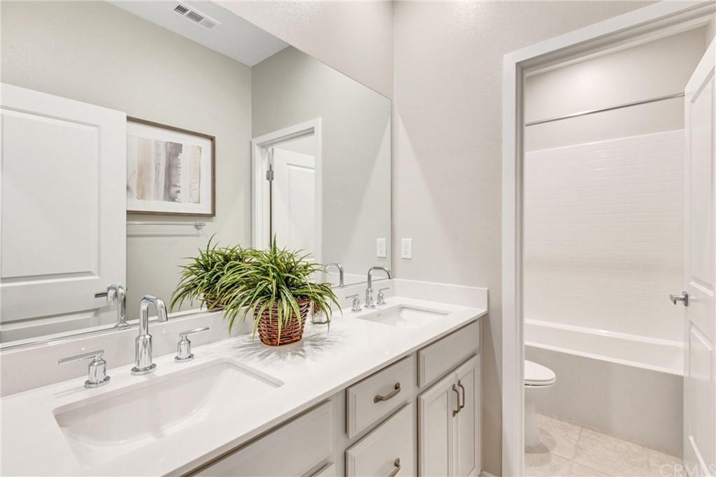 132 Citysquare Irvine, CA 92614 - Photo 37 of 60