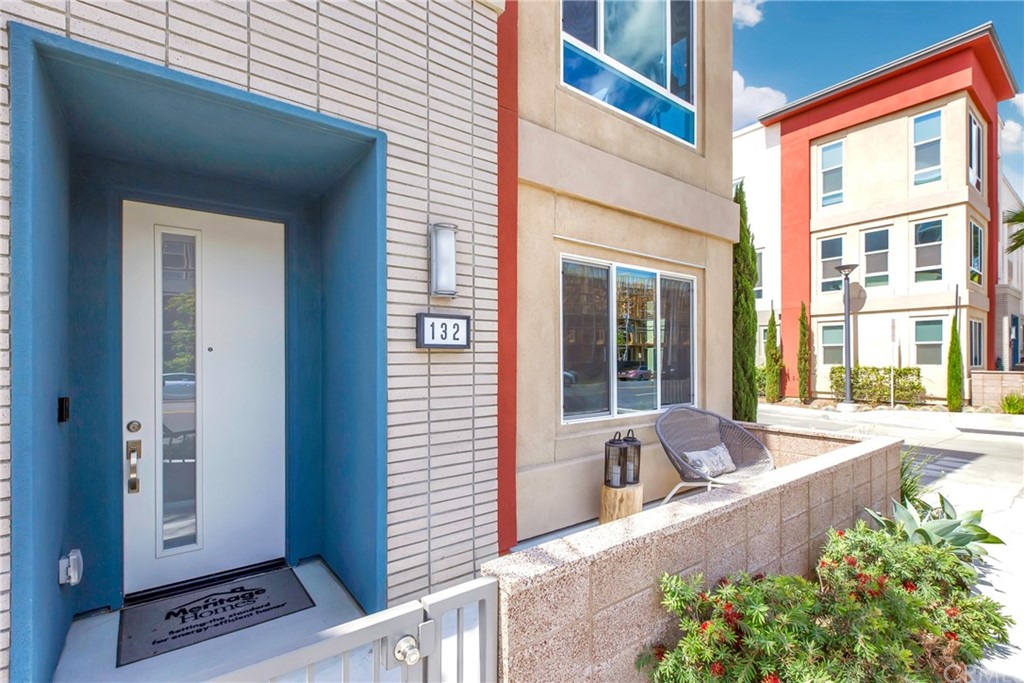 132 Citysquare Irvine, CA 92614 - Photo 5 of 60