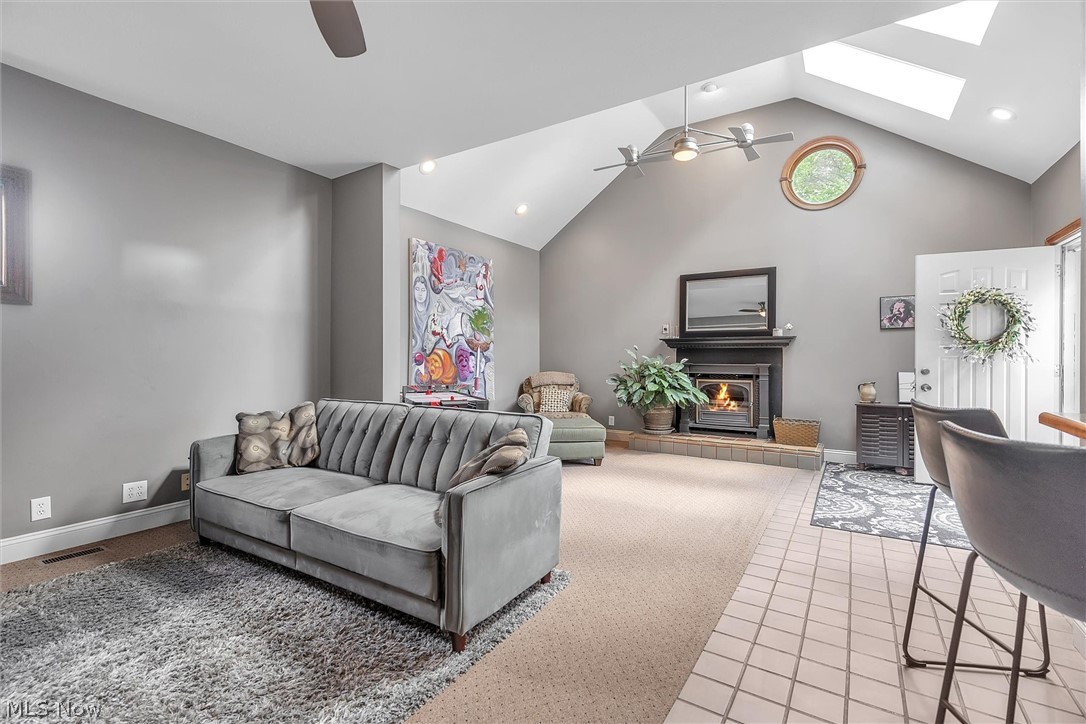 6427 Olde York Road Cleveland, OH 44130 - Photo 10 of 34 Gallery Image 10
