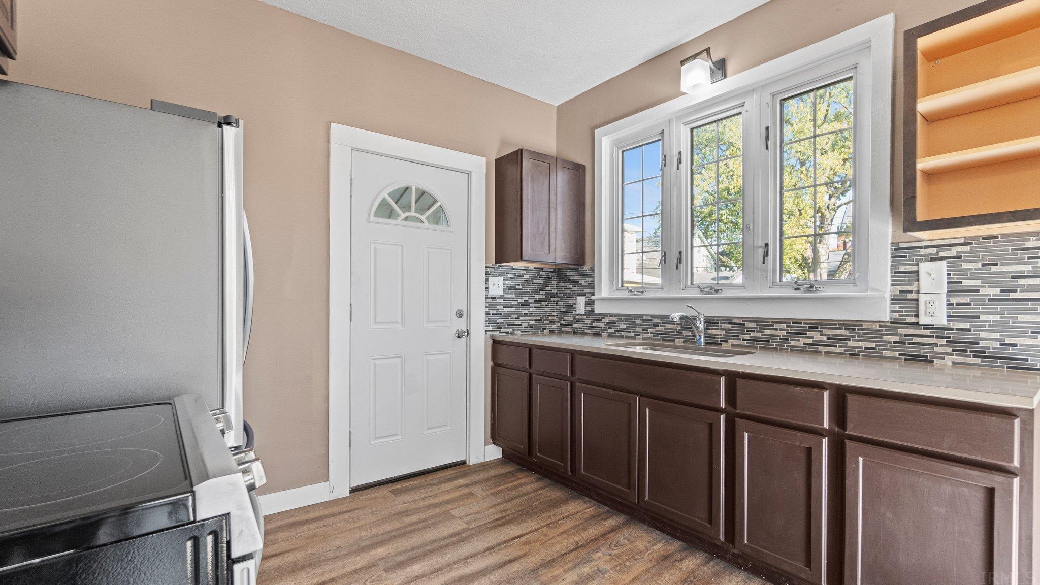 1422 Sherman Boulevard Fort Wayne, IN 46808 - Photo 18 of 36