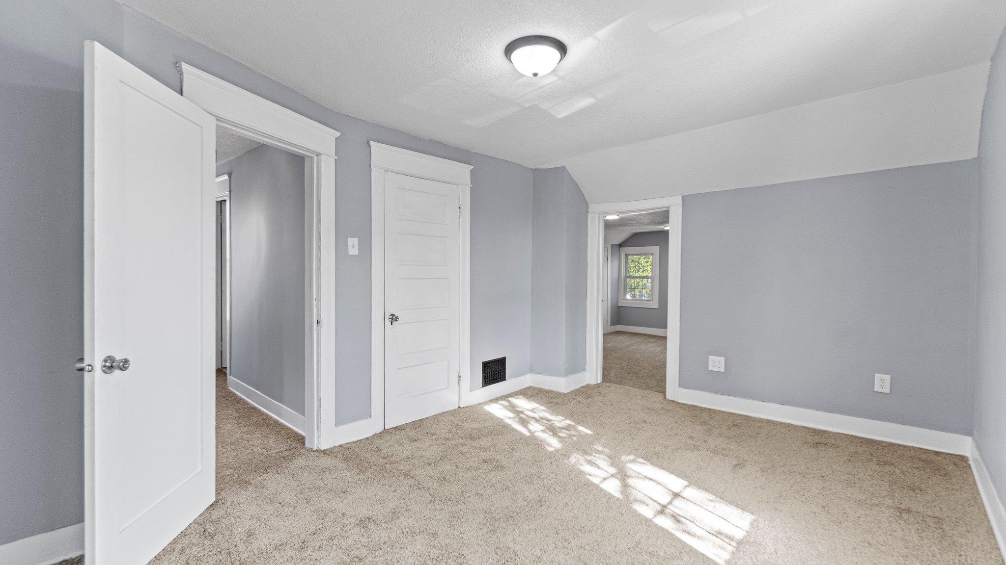 1422 Sherman Boulevard Fort Wayne, IN 46808 - Photo 28 of 36