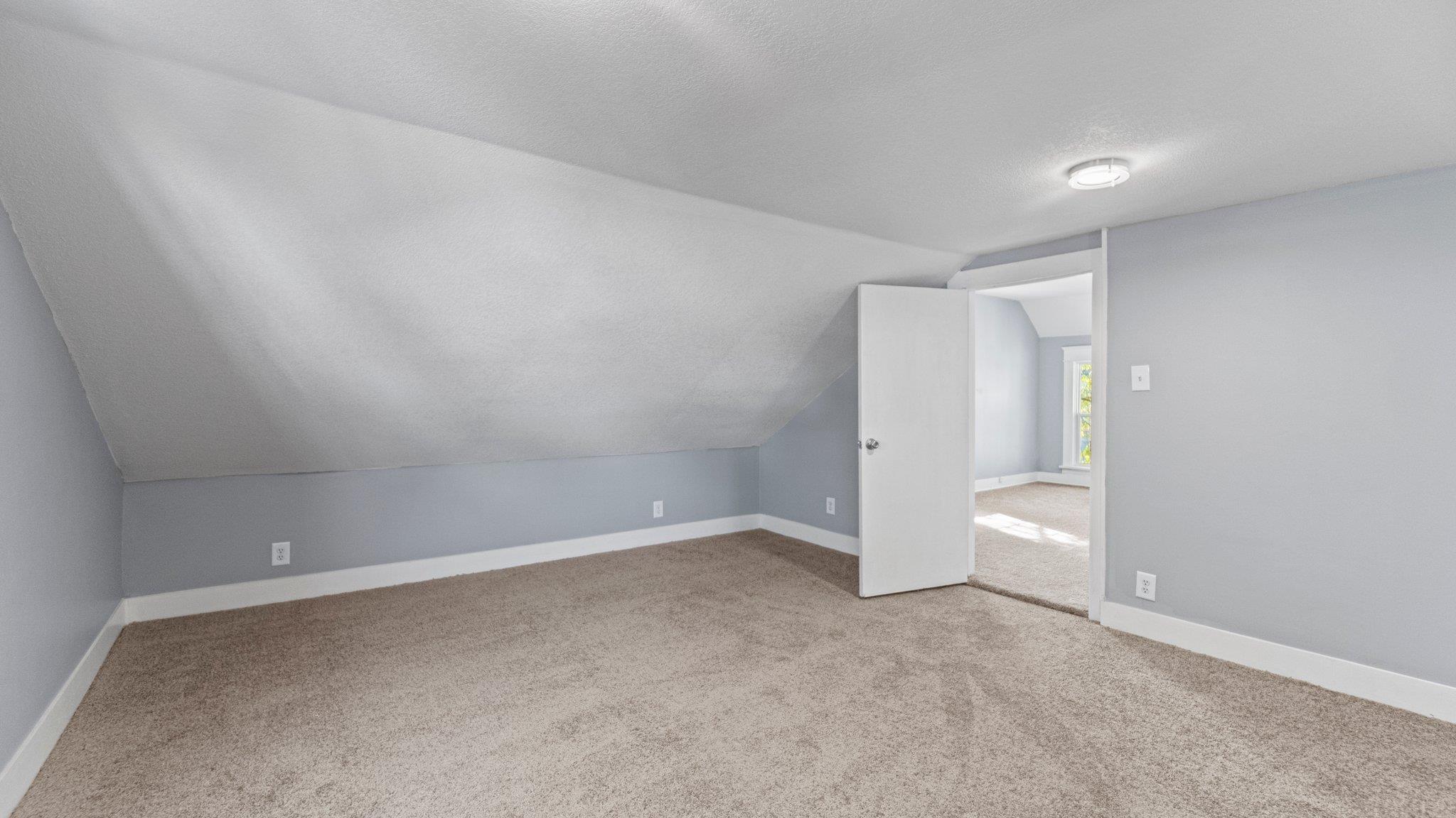 1422 Sherman Boulevard Fort Wayne, IN 46808 - Photo 30 of 36