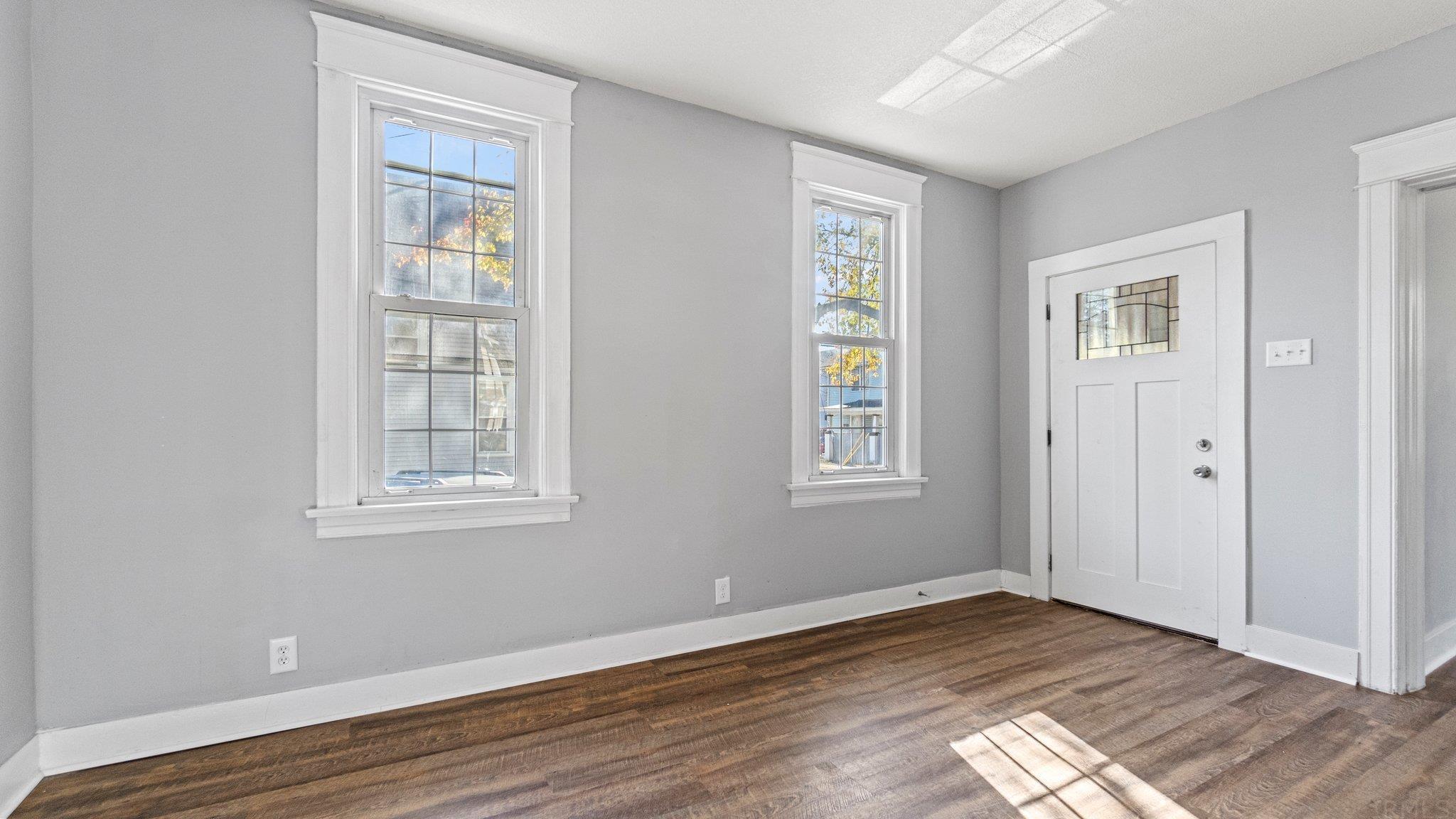 1422 Sherman Boulevard Fort Wayne, IN 46808 - Photo 5 of 36