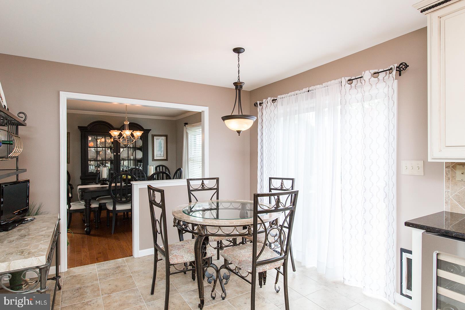 242 Browning Road Lancaster, PA 17602 - Photo 18 of 63 Eat In Kitchen