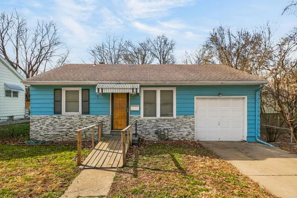 $142,000 | 3134 Faraon Street, St. Joseph, MO 64501