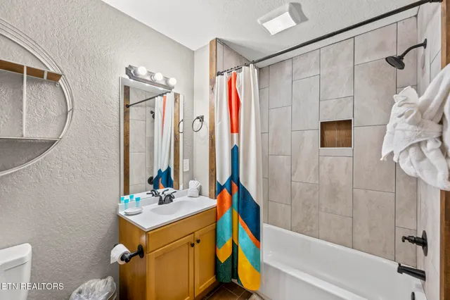 $614,000 | 2046 Slippery Rock Circle, Sevierville, TN 37862