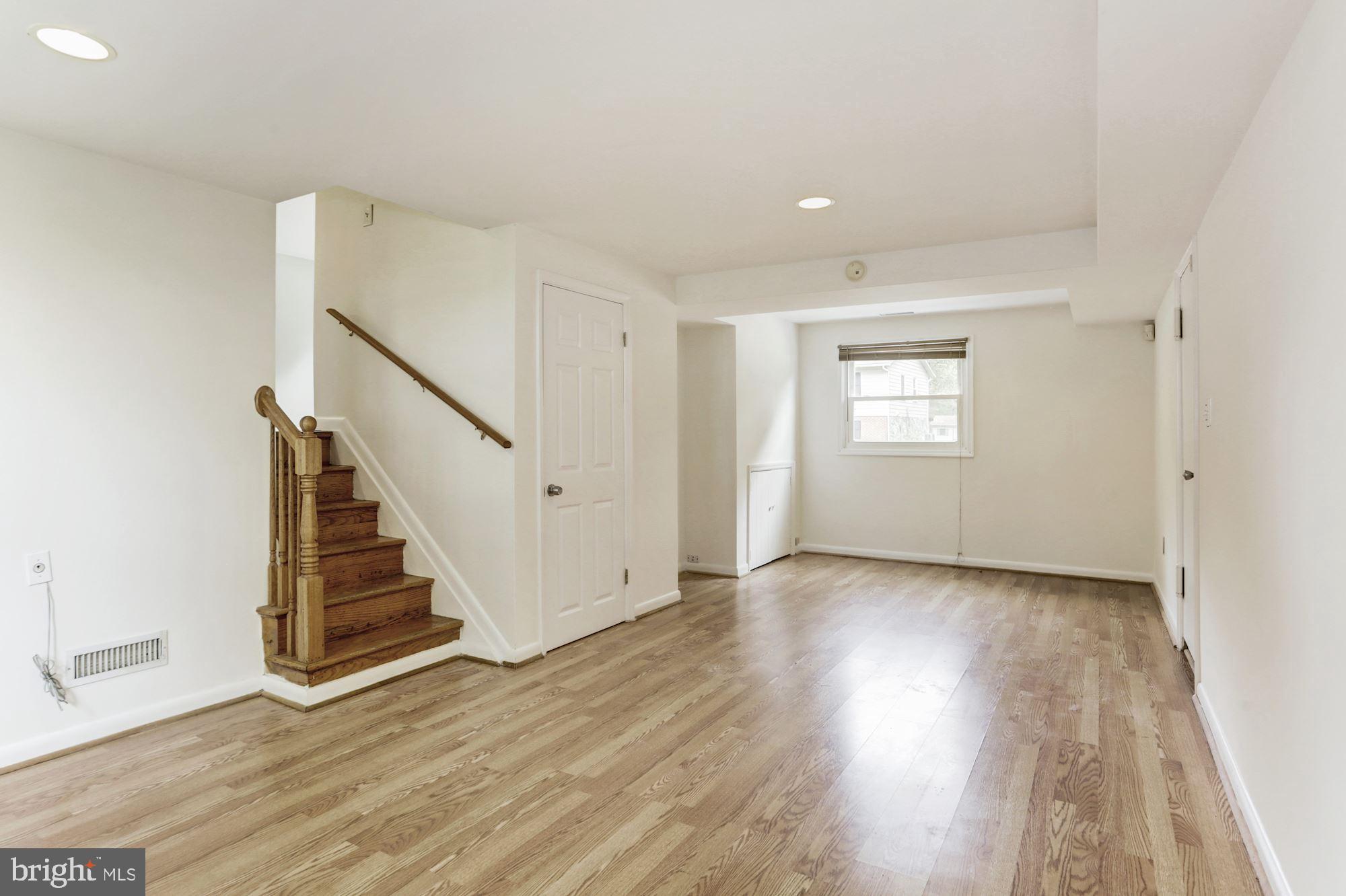 1211 Keithmont Road Baltimore, MD 21228 - Photo 14 of 23 Family Room