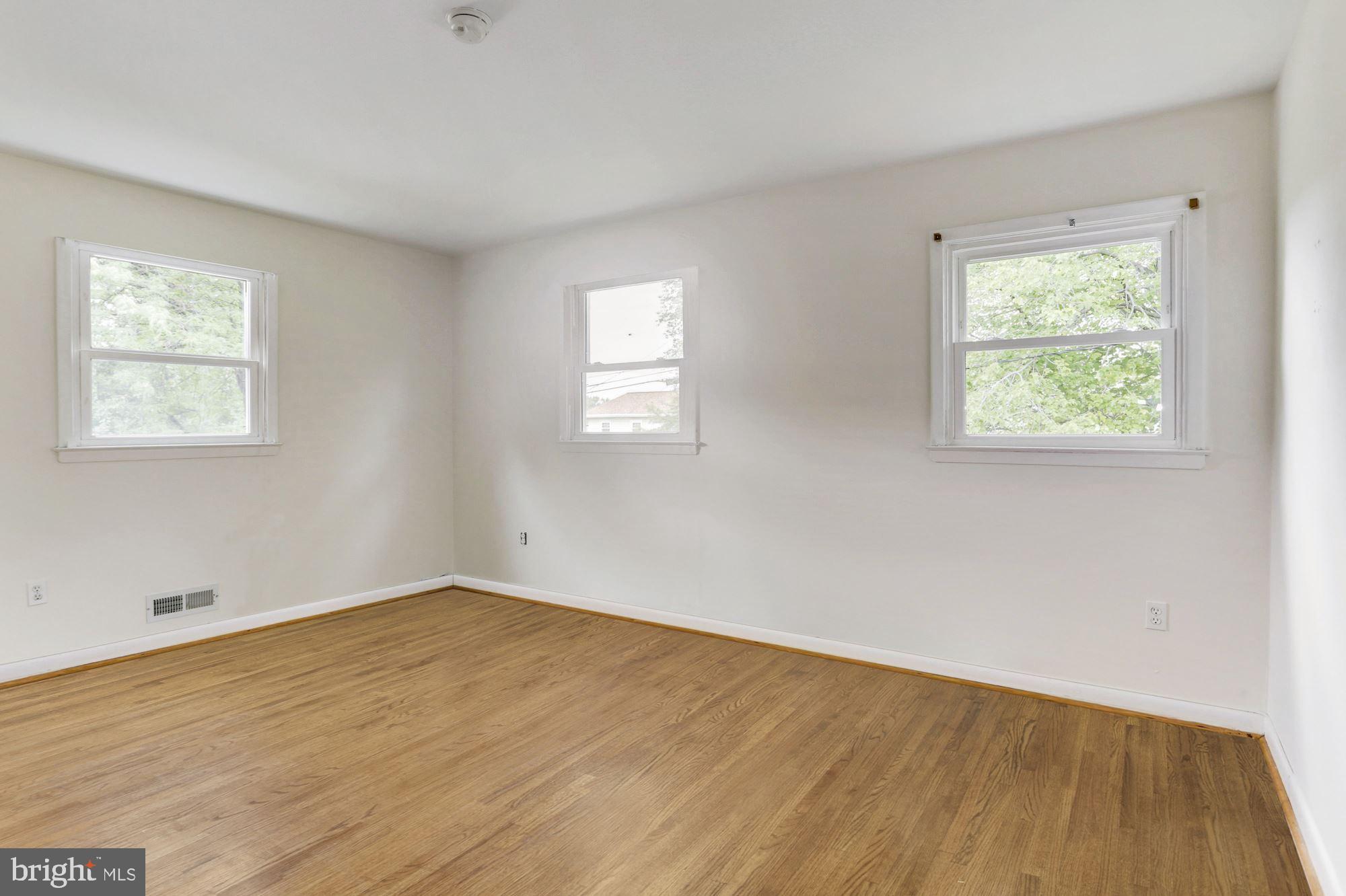 1211 Keithmont Road Baltimore, MD 21228 - Photo 8 of 23 Master Bedroom