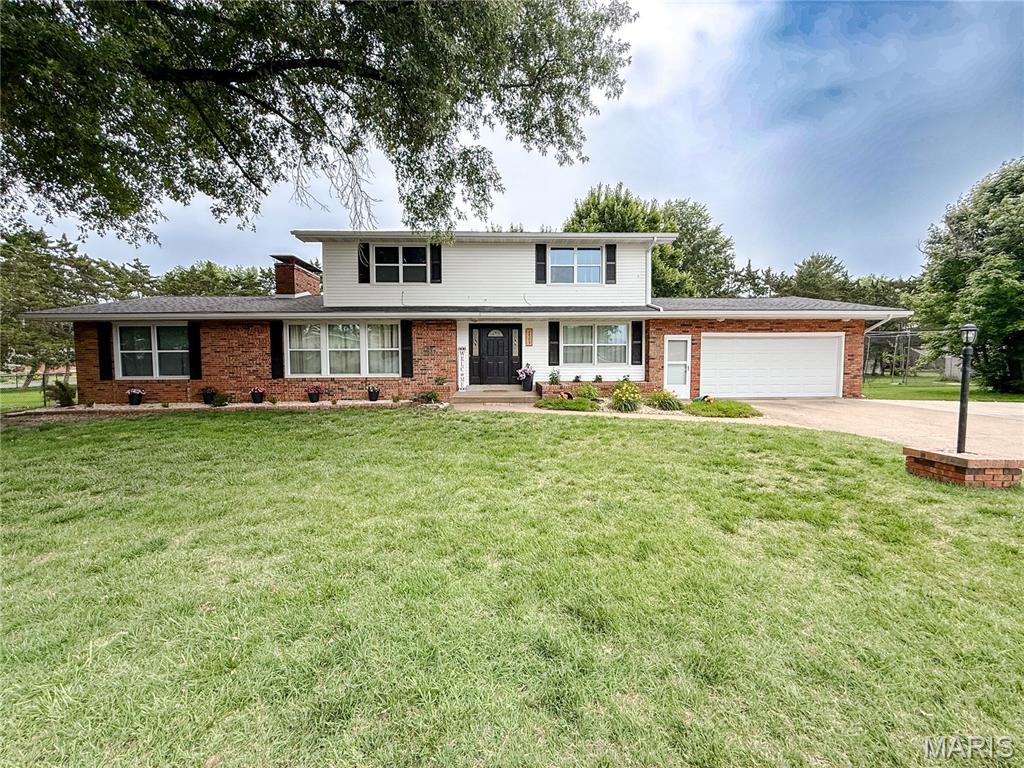 2707 Lemon Street Road Highland, IL 62249 - Photo 3 of 53
