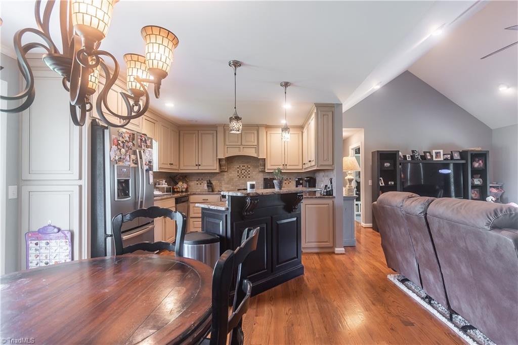 687 Red Brush Road Mount Airy, NC 27030 - Photo 6 of 30 Gallery Image 6