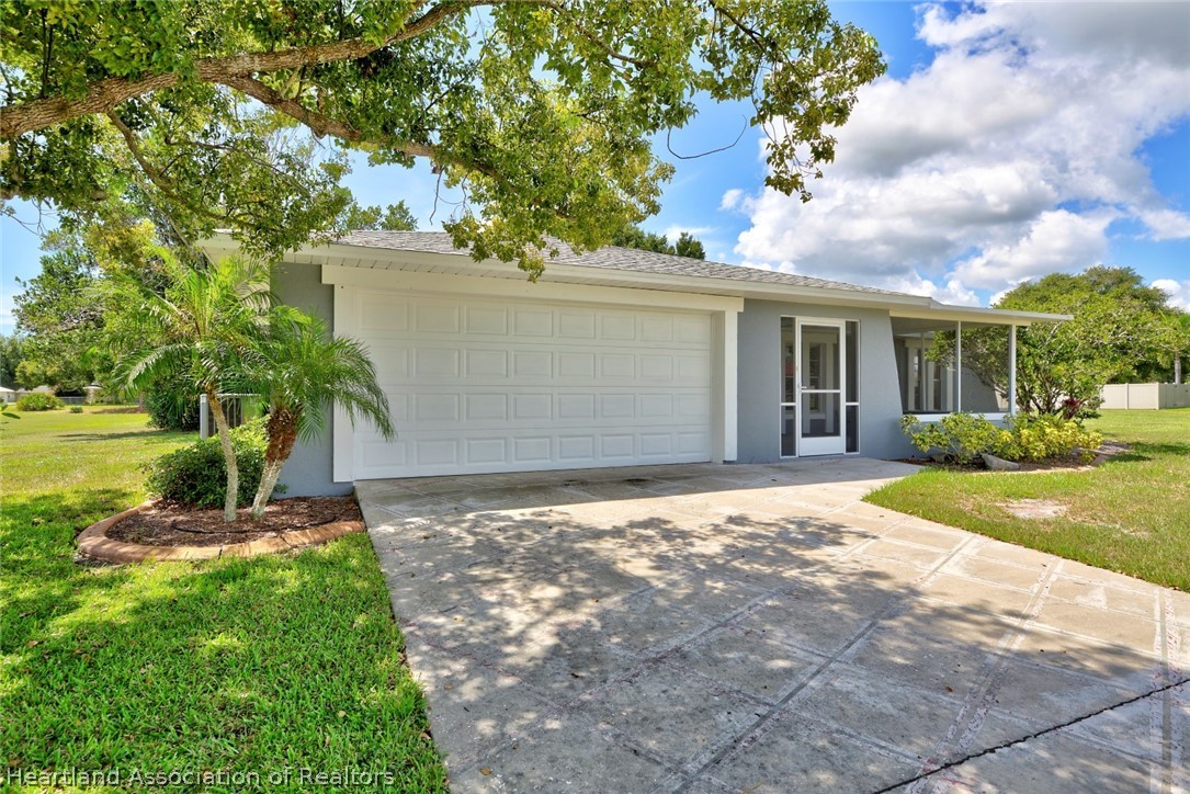 8016 Granada Road Sebring, FL 33876 - Photo 2 of 34 Gallery Image 2