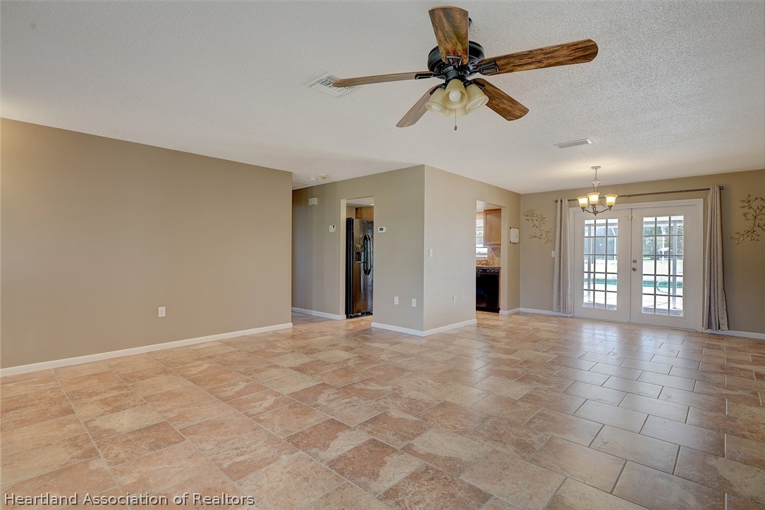 8016 Granada Road Sebring, FL 33876 - Photo 10 of 34 Gallery Image 10