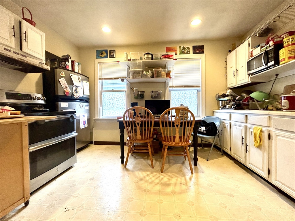 4 Oswald Street Worcester, MA 01607 - Photo 14 of 27 Gallery Image 14