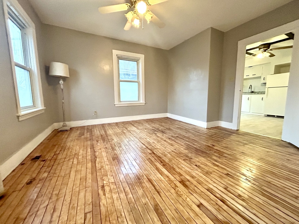 4 Oswald Street Worcester, MA 01607 - Photo 4 of 27 Gallery Image 4