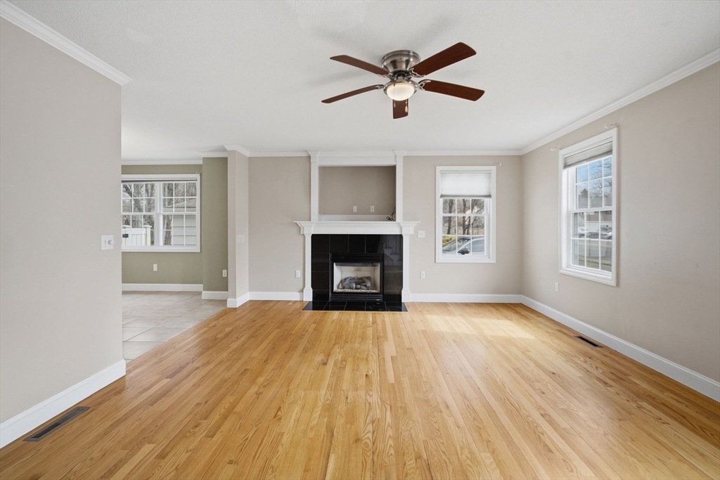 70 Hartwick Street Springfield, MA 01108 - Photo 15 of 41