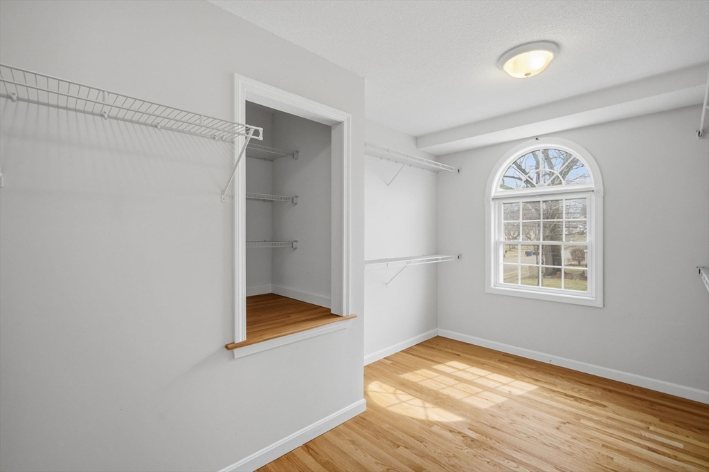 70 Hartwick Street Springfield, MA 01108 - Photo 23 of 41