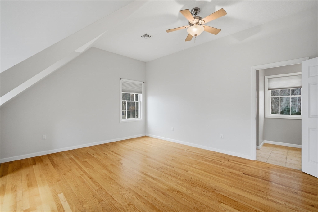 70 Hartwick Street Springfield, MA 01108 - Photo 28 of 41