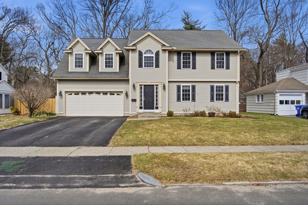 70 Hartwick Street Springfield, MA 01108 - Photo 3 of 41