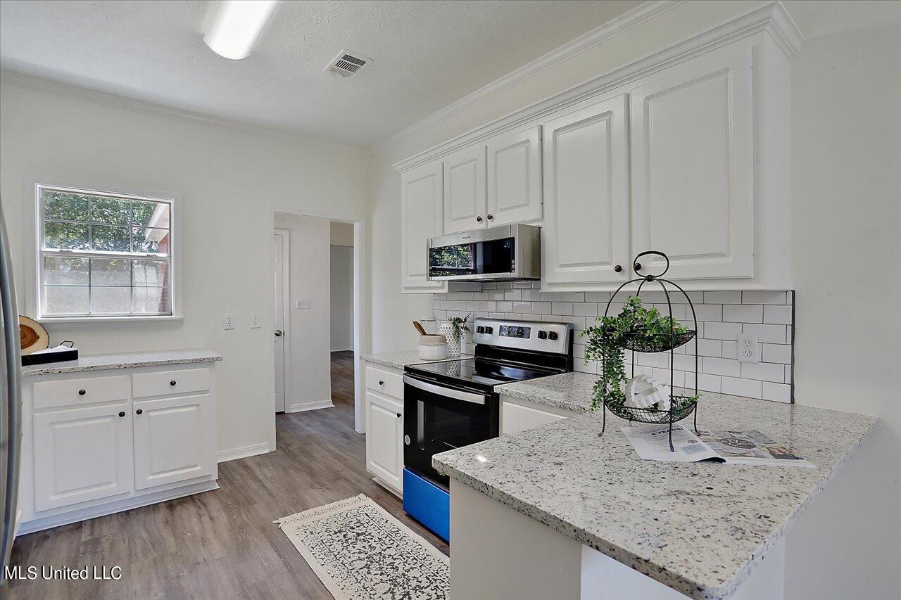 328 Water Oak Road Brandon, MS 39047 - Photo 2 of 28 10-328 Water Oak Rd