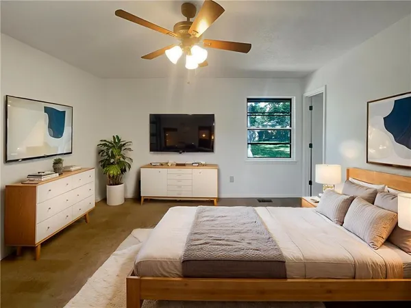 $275,000 | 309 Southeast Shawn Court, Blue Springs, MO 64014