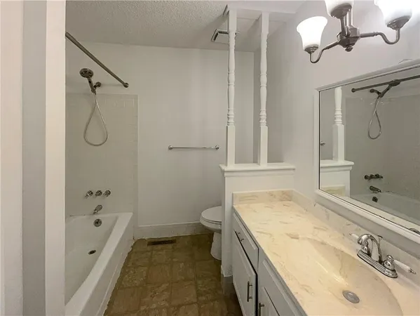 $275,000 | 309 Southeast Shawn Court, Blue Springs, MO 64014