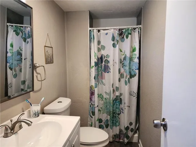 $253,950 | 3517 Sloan Drive, Kansas City, KS 66104