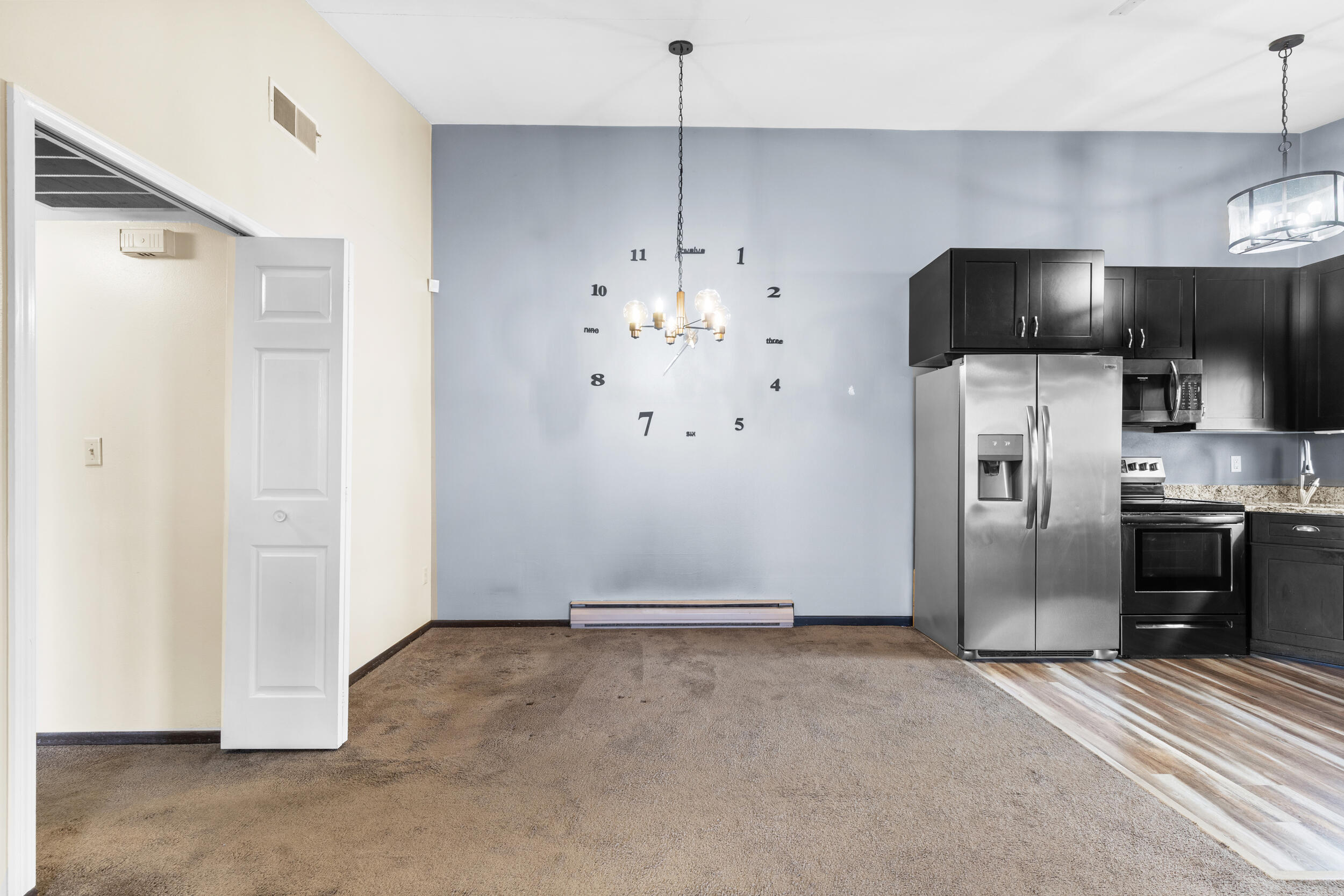 6980 North Raintree Court, Unit D Milwaukee, WI 53223 - Photo 4 of 16 Dining area